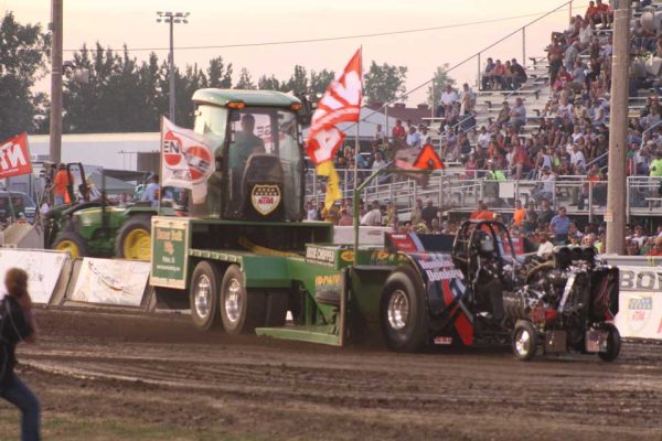 Entertainment Options For Everyone – National Tractor Pulls